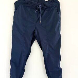 Lululemon Dance Studio Mid-Rise Cropped Pant